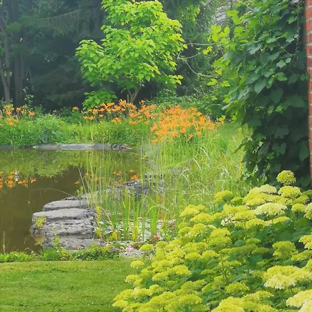 Le Jardin Du Petit Gonio Bed & Breakfast *